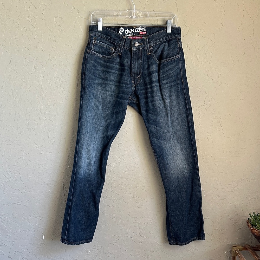 Denizen 218 slim straight leg Jean size 32 x‎ 30 dark wash